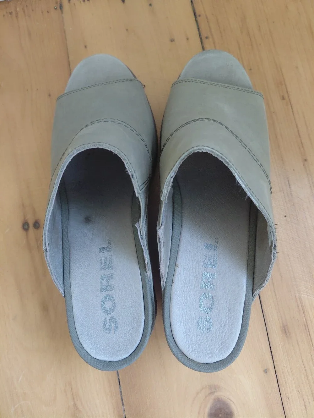 Sorel Joanie II Leather Slip On Wedge Lug Sole Open Toe Slide 9 Sandal Mules